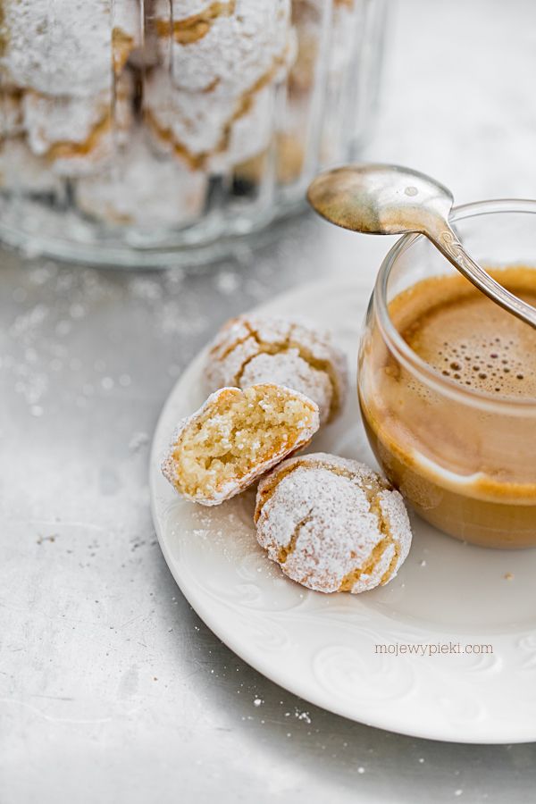 Soft amaretti cookies