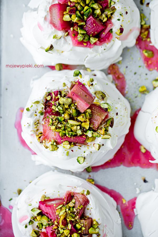 Mini Pavlova with rhubarb and pistachios