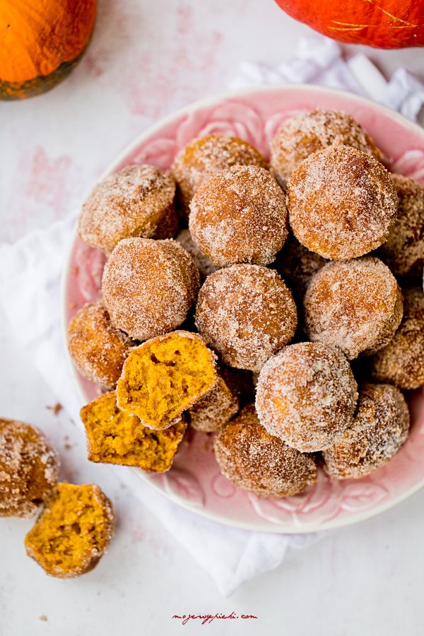 Mini cinnamon sugar pumpkin muffins