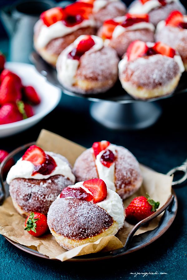 Mini strawberry doughnuts