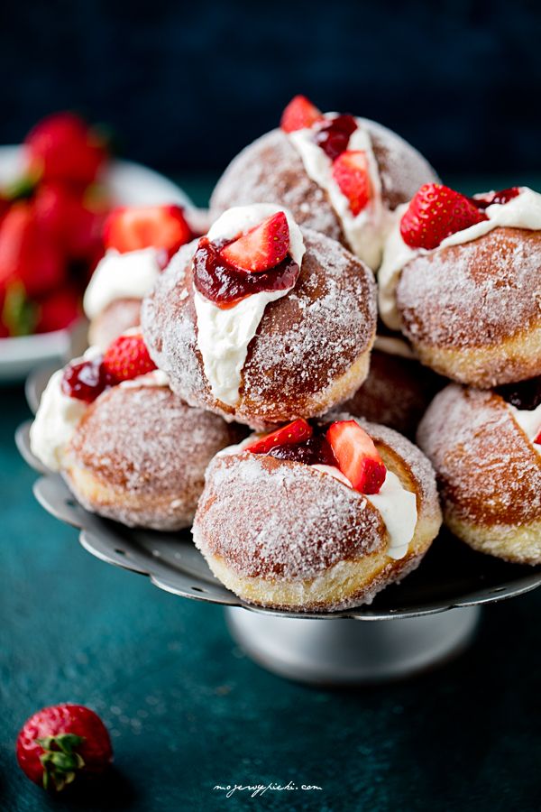 Mini strawberry doughnuts