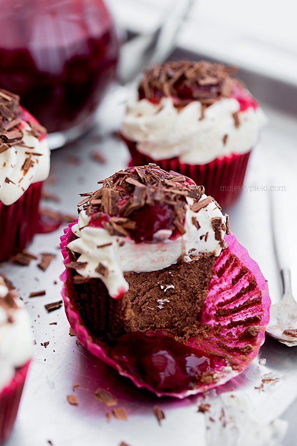 Black Forest mini cheesecakes