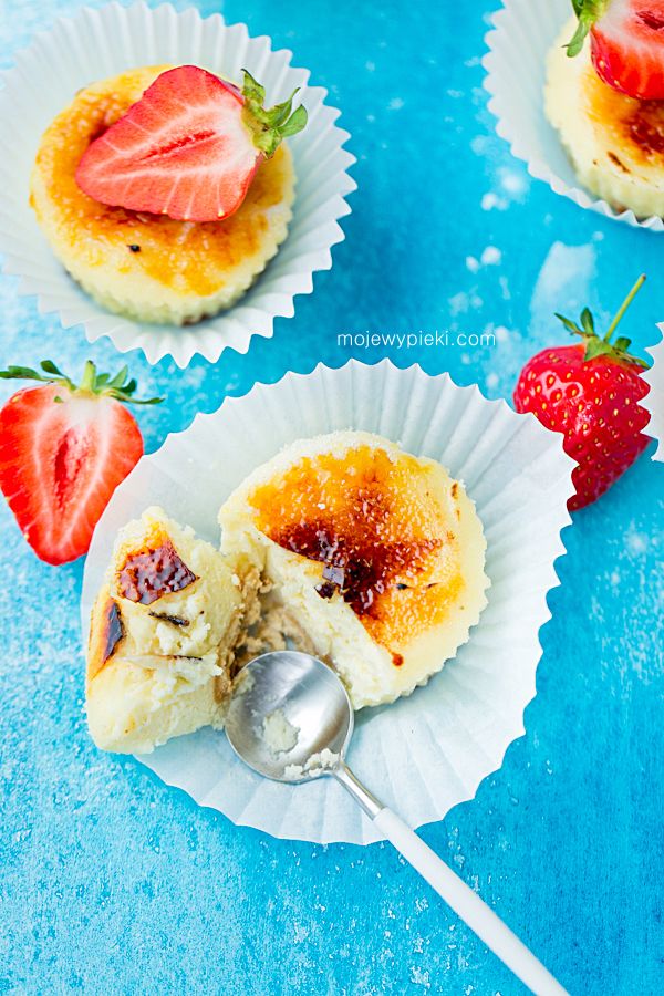 Mini creme brulee cheesecakes