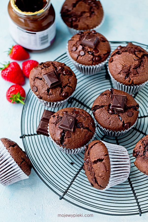 Chocolate muffins with nutella