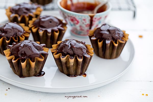 Chocolate pumpkin and apple muffins