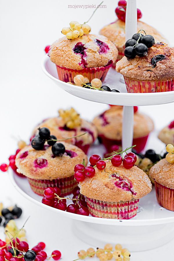 Redcurrant muffins