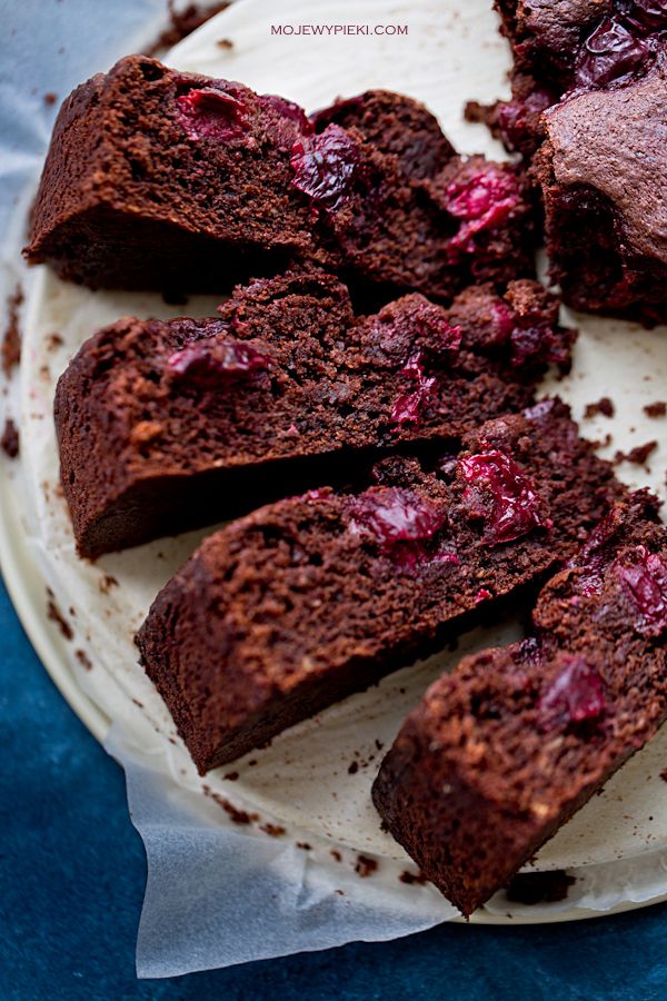 Chocolate cherry cake