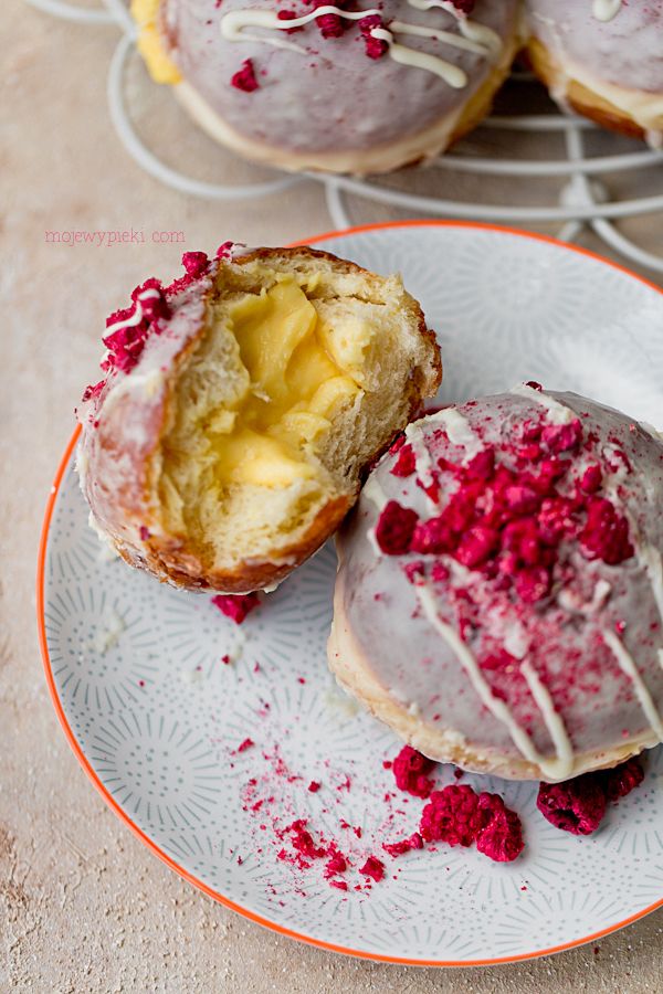 Advocaat doughnuts