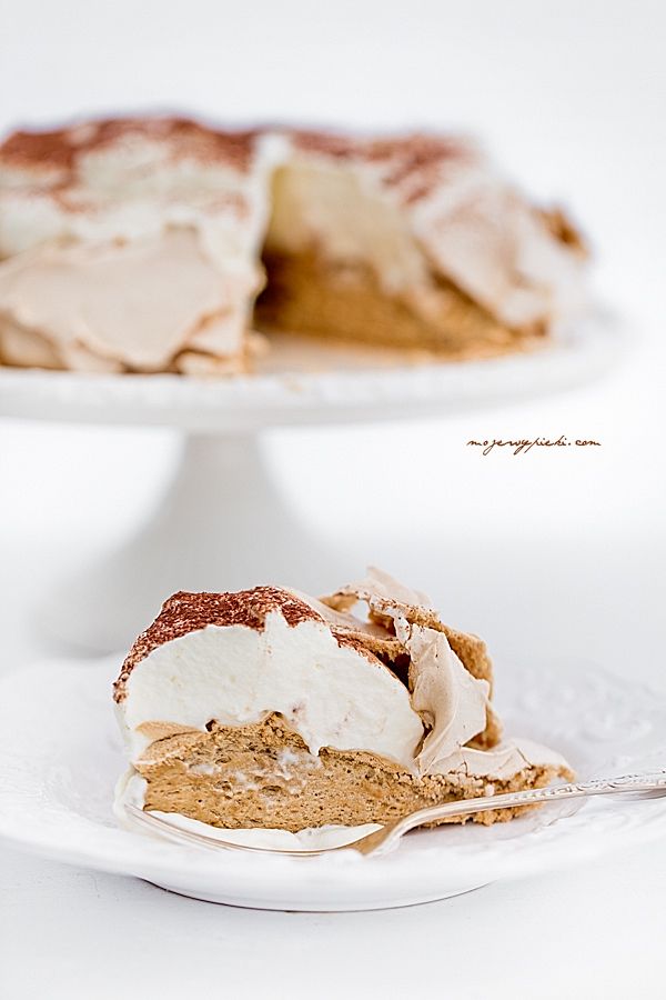 Cappuccino Pavlova