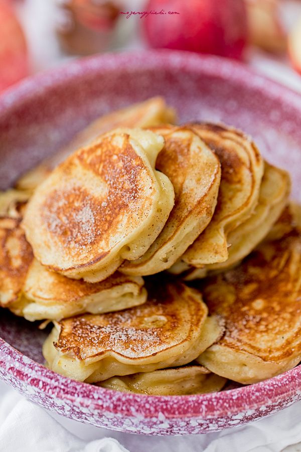 Yoghurt apple pancakes