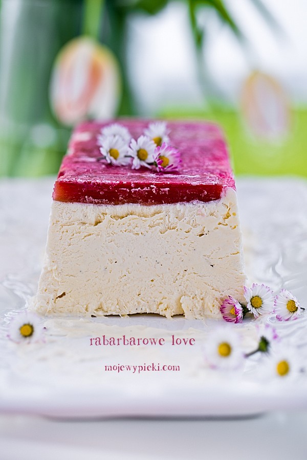 Vanilla semifreddo with poached rhubarb