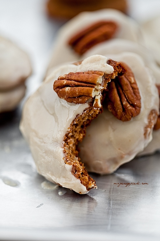 Rustic nut gingerbread hearts