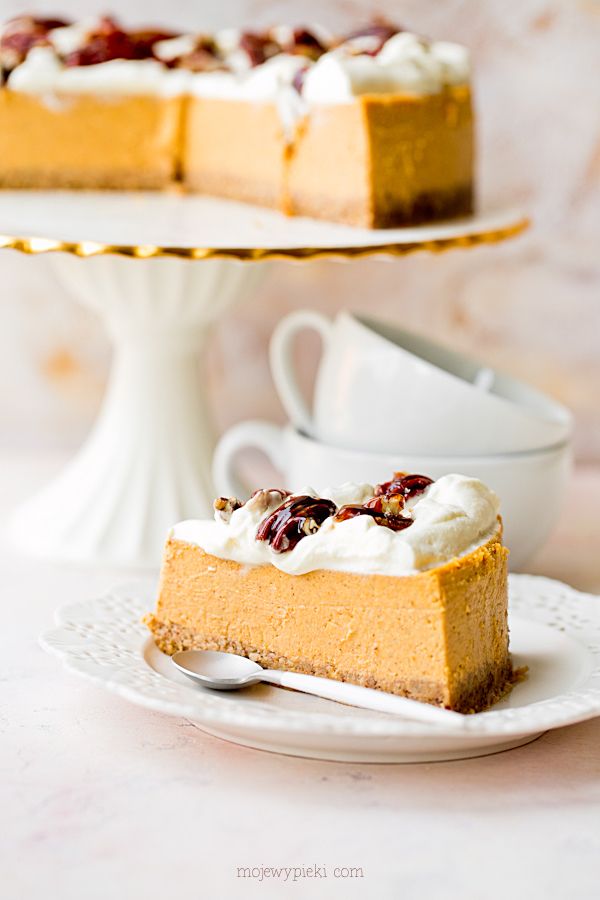 Maple pumpkin cheesecake