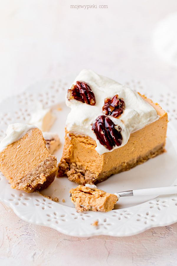 Maple pumpkin cheesecake