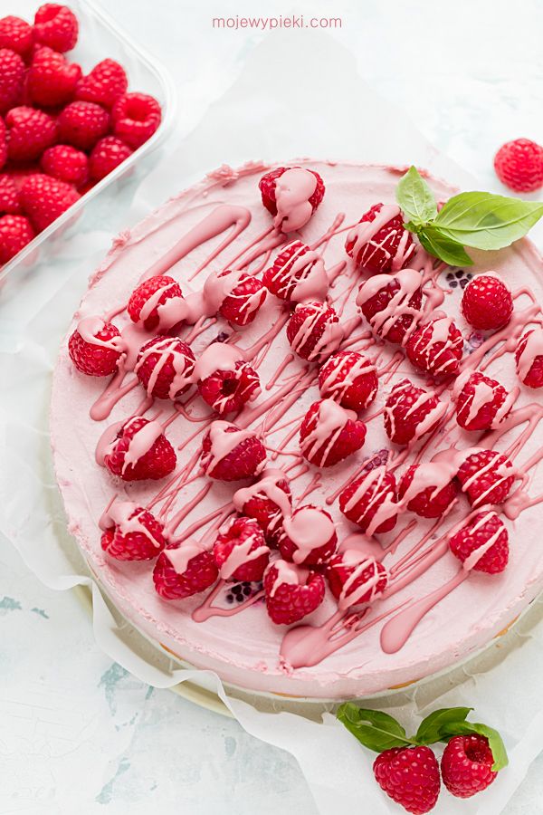 No-bake raspberry cheesecake with ruby chocolate