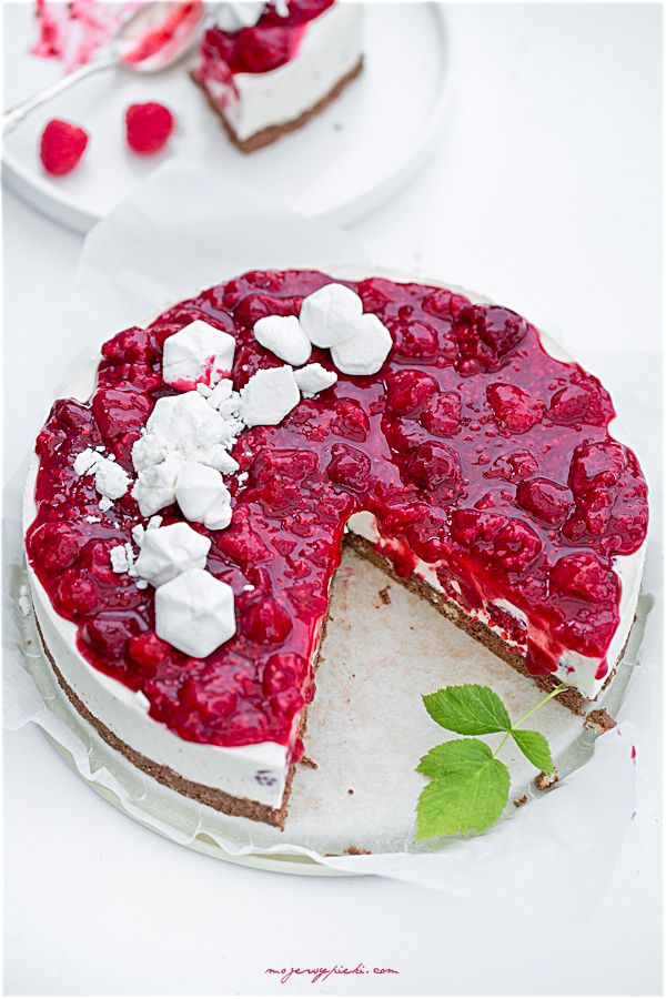 No-bake raspberry cheesecake