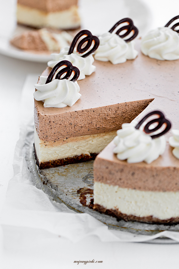 Chocolate coffee mousse cheesecake