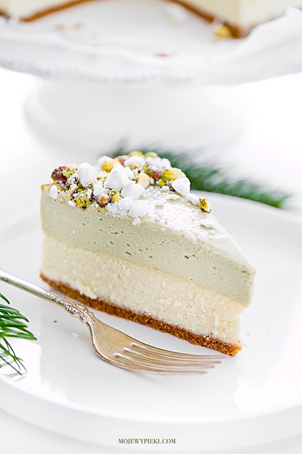 Pistachio mousse cheesecake