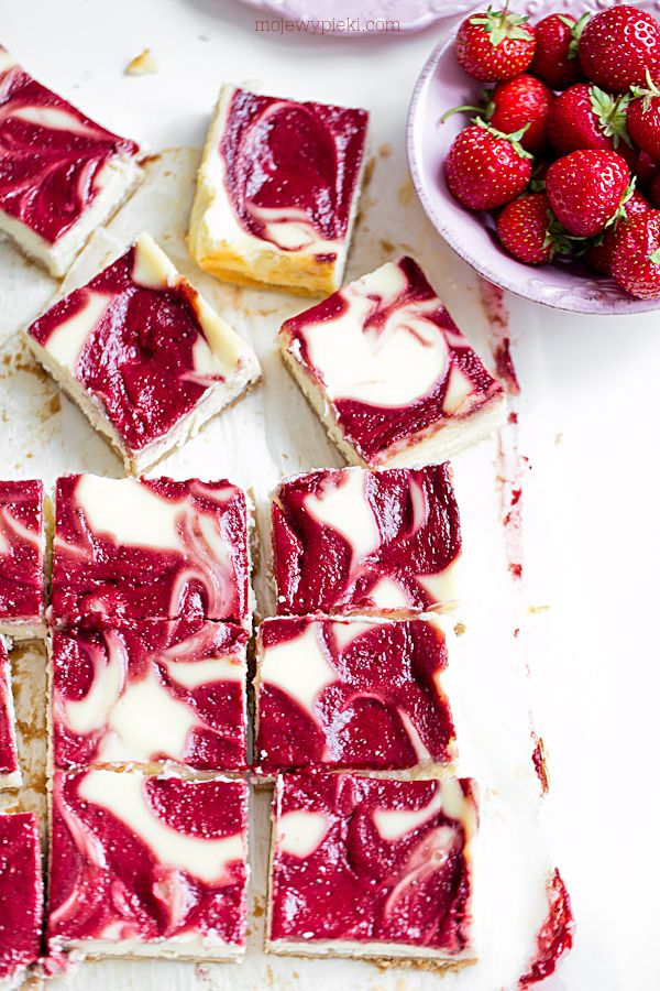Cheesecake with roasted strawberry swirl