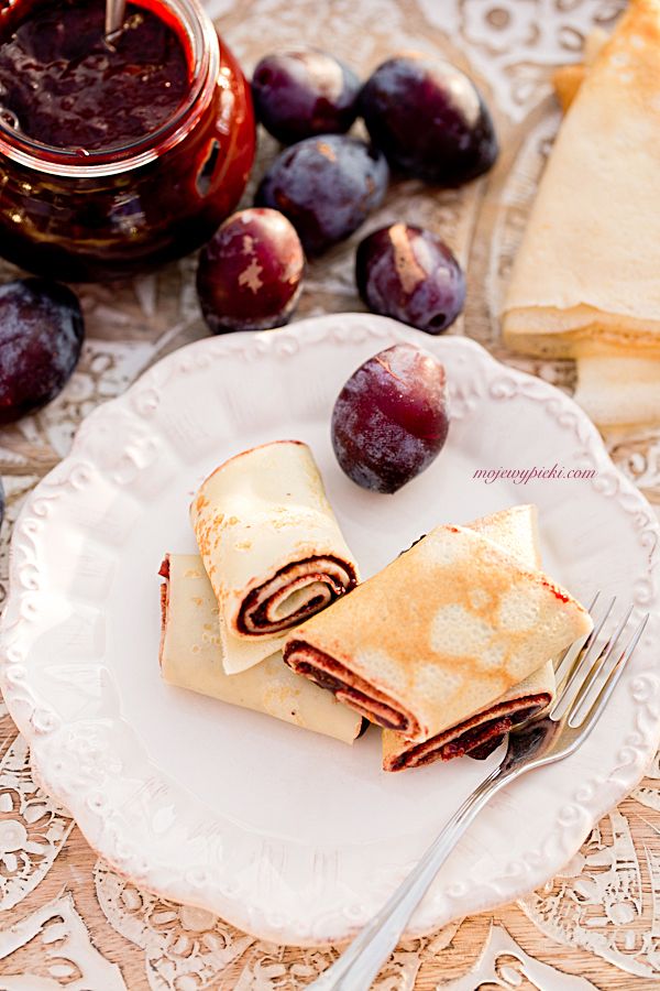 Chocolate plum jam (plum Nutella)