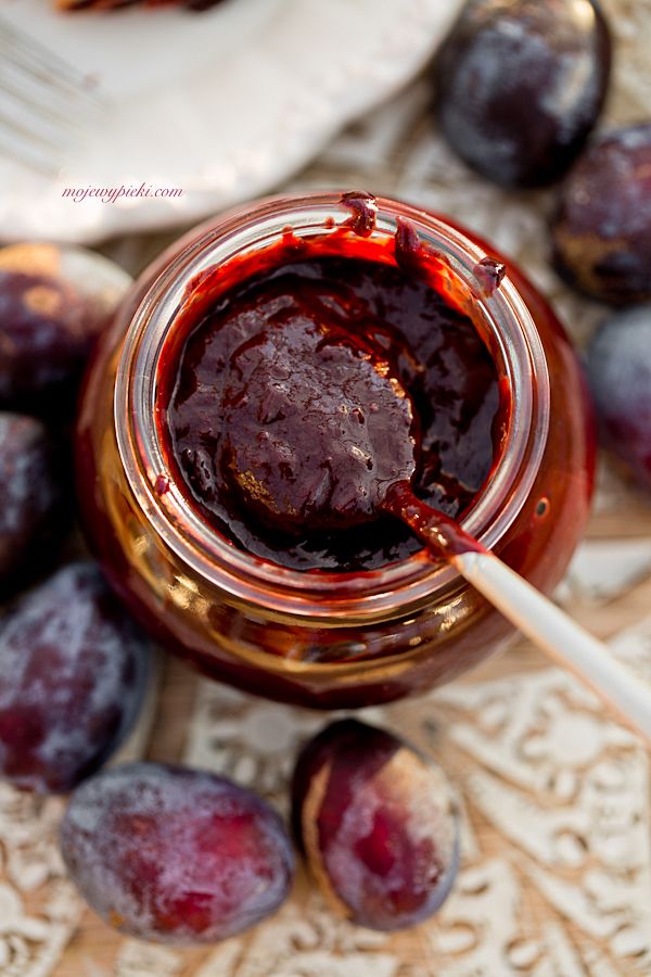 Chocolate plum jam (plum Nutella)
