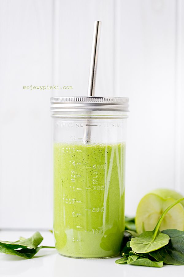 Spinach and banana smoothie