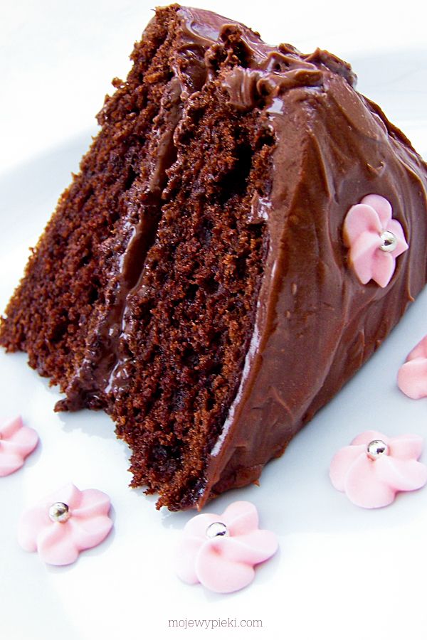 Old fashioned chocolate cake