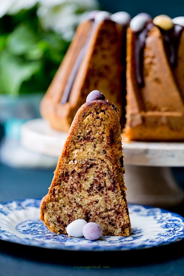 Stracciatella bundt cake