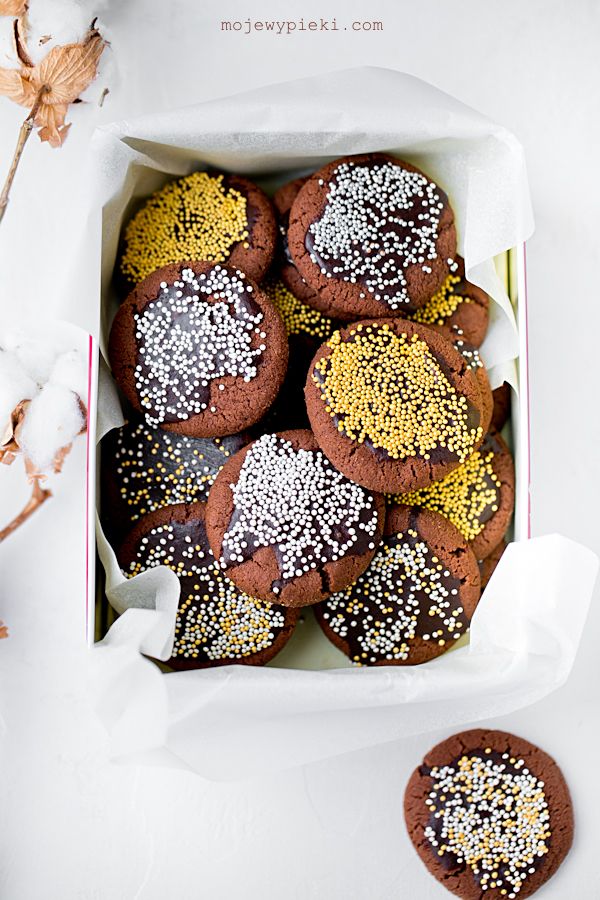 Christmas chocolate cookies