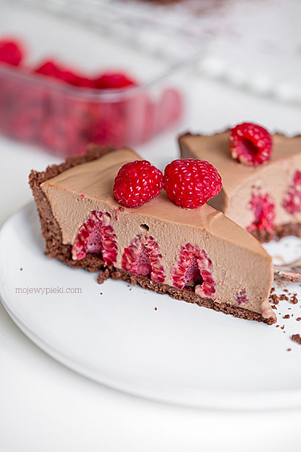 Milk chocolate mousse tart with raspberries