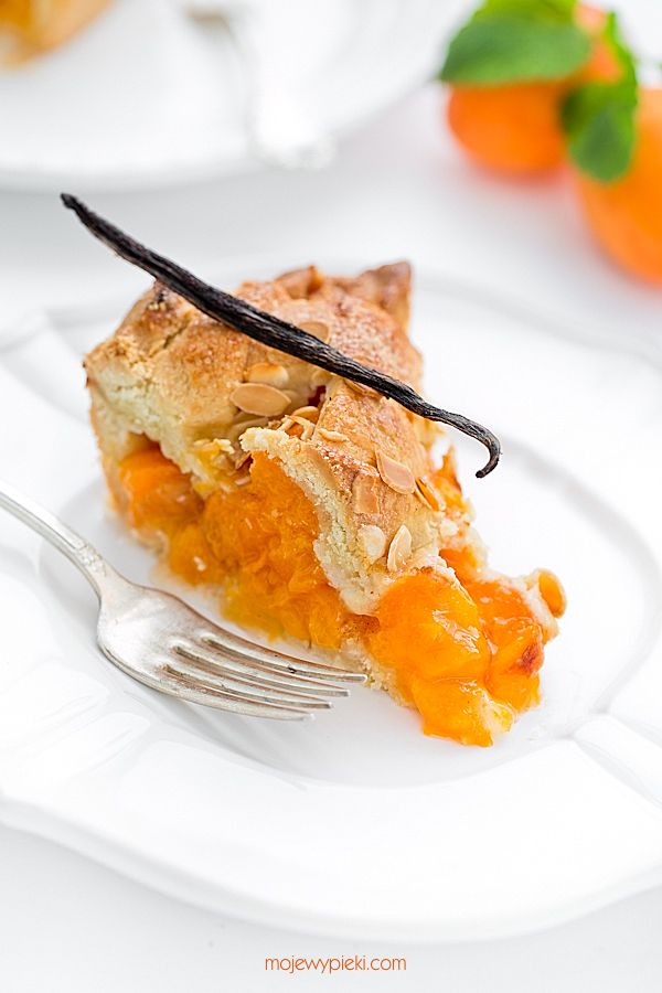 Apricot lattice tart