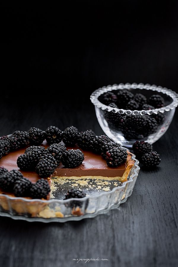 Chocolate blackberry tart