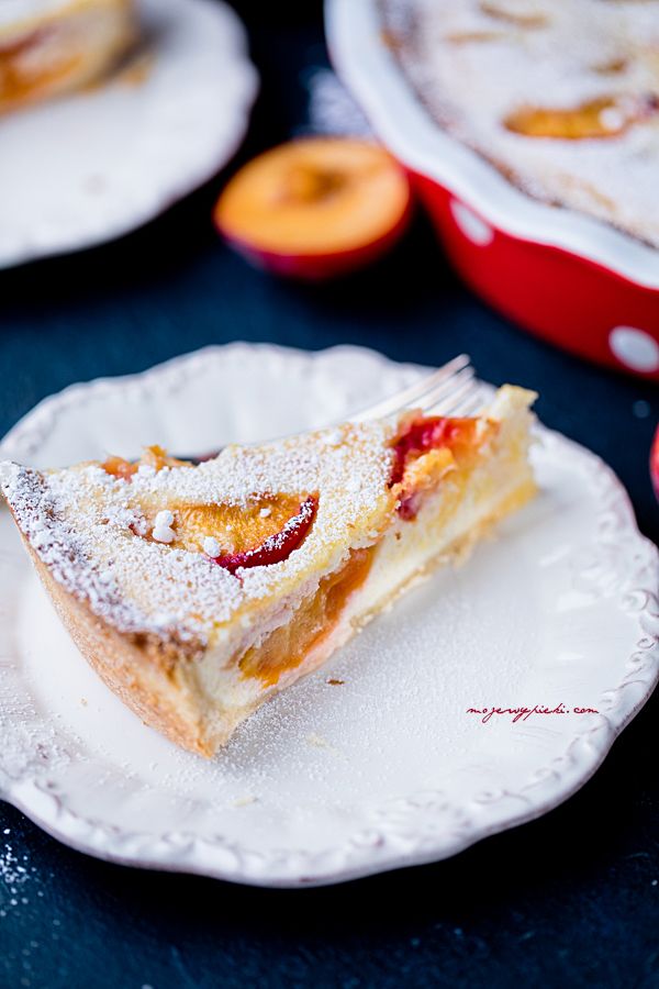 Lemon plum tart with limoncello