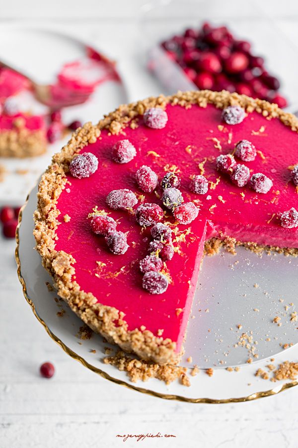 No-bake cranberry tart
