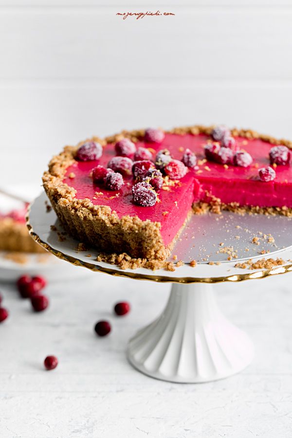 No-bake cranberry tart
