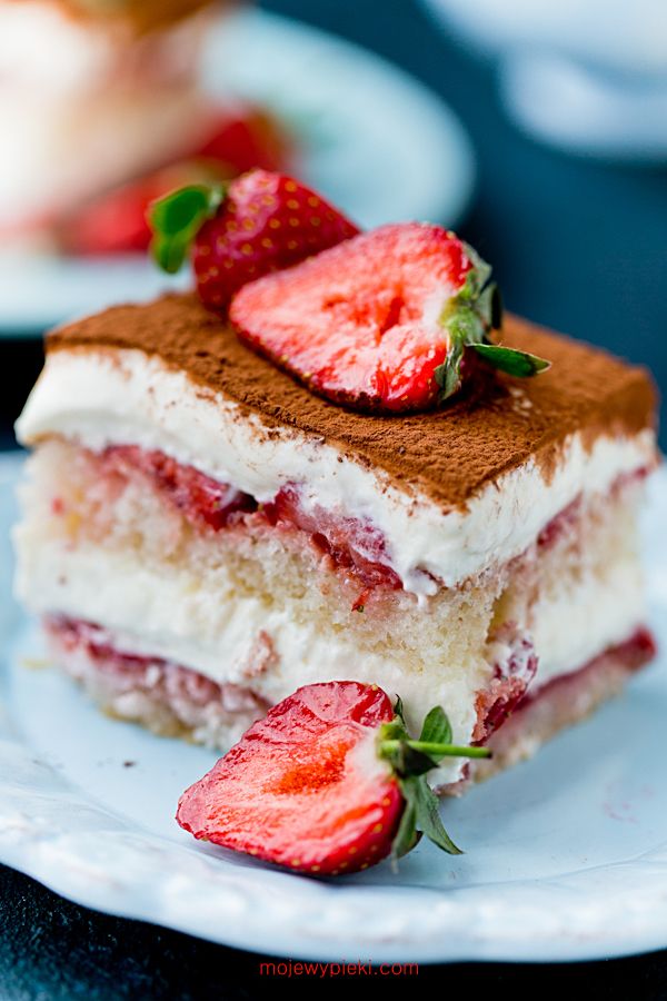Strawberry tiramisu