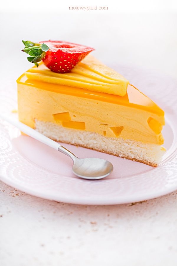 Mango mousse cake