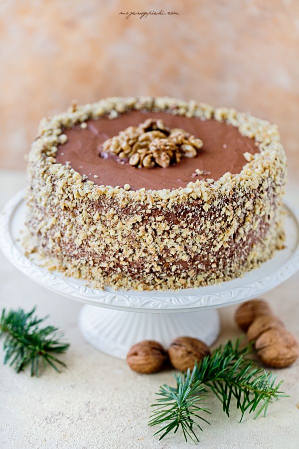 Chocolate walnut torte