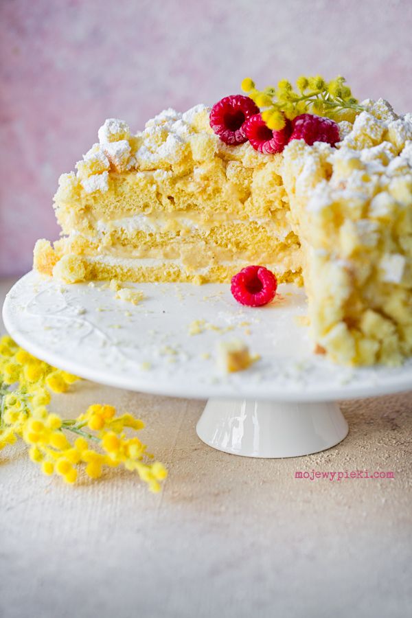 Torta Mimosa (Italian Mimosa cake)
