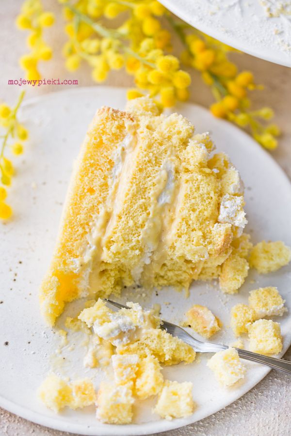 Torta Mimosa (Italian Mimosa cake)