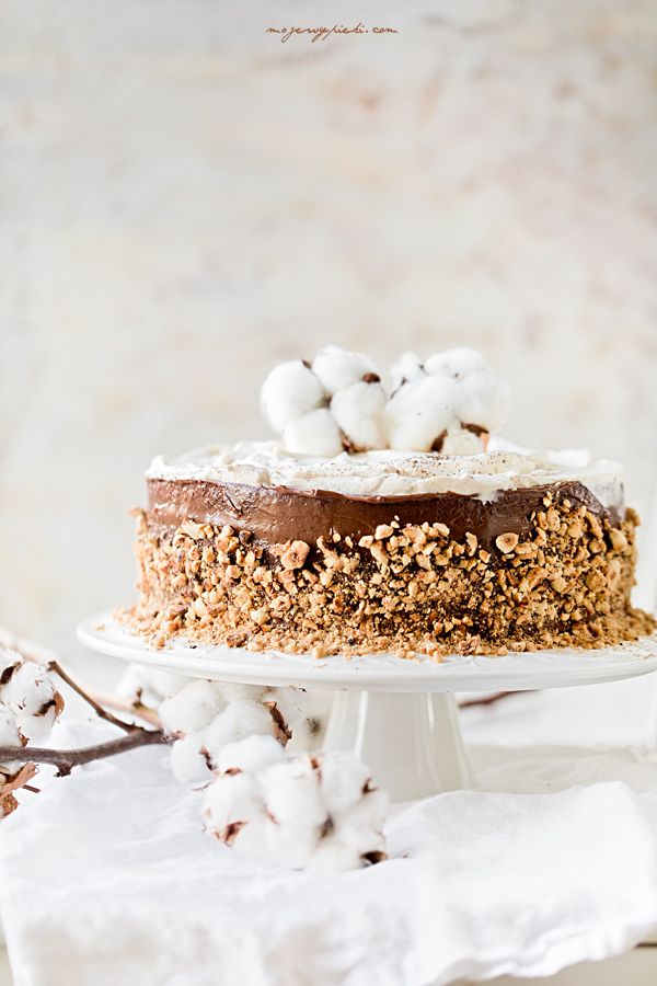 Hazelnut latte torte