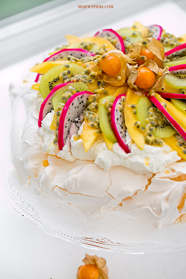 Tropical Pavlova