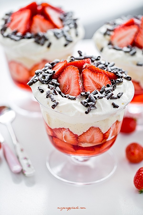 Strawberry trifle