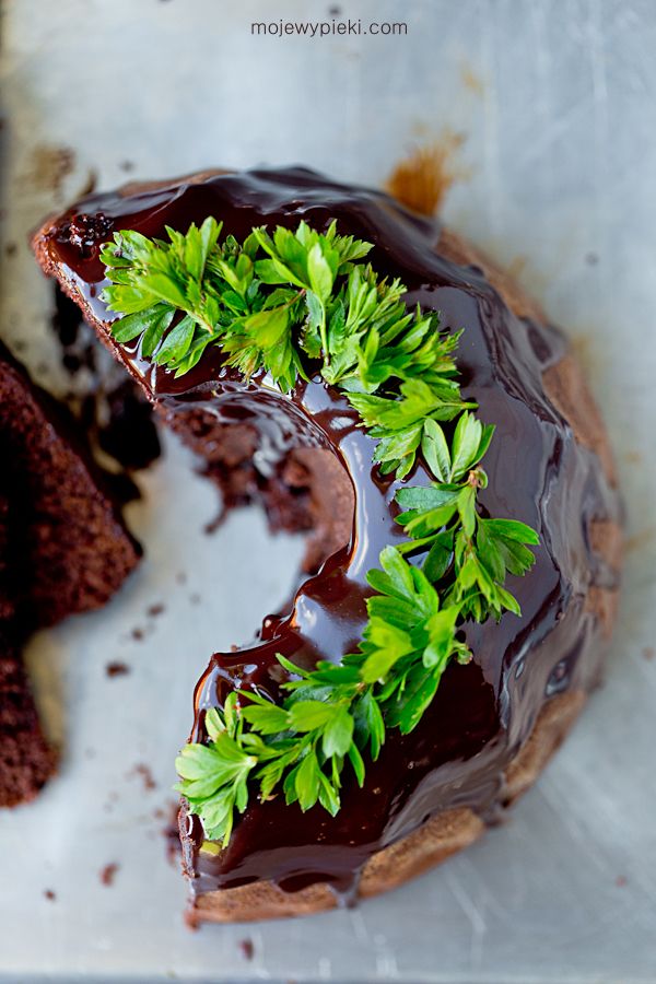 Chocolate easter bundt cake