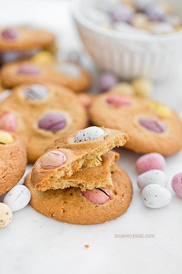 Easter chocolate egg cookies