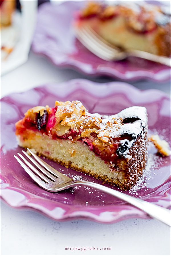 Italian almond plum cake