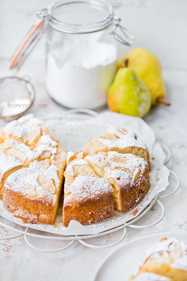 Italian pear and mascarpone cake