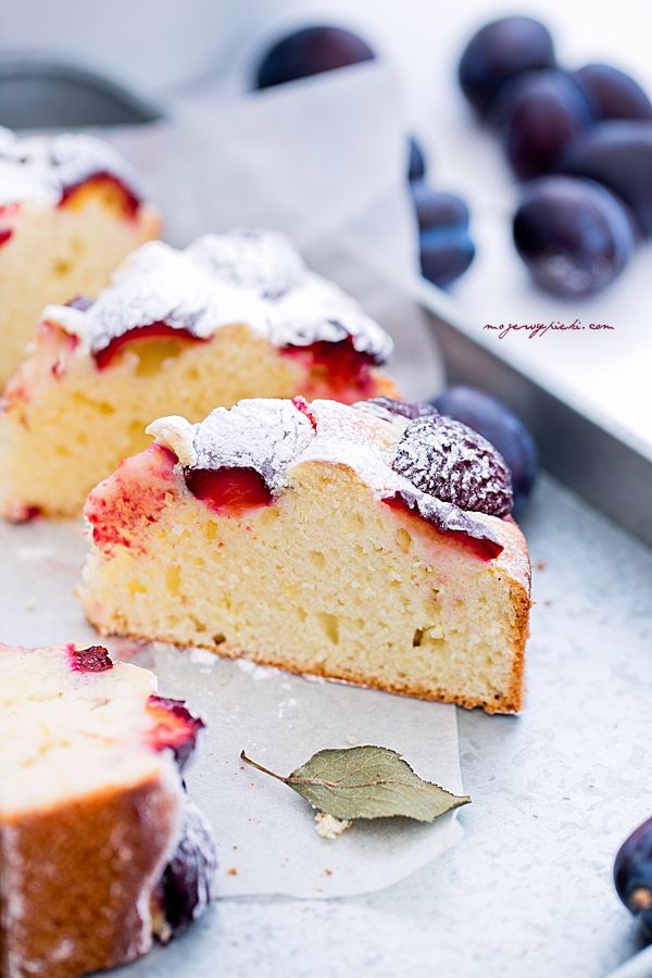 Italian ricotta plum cake