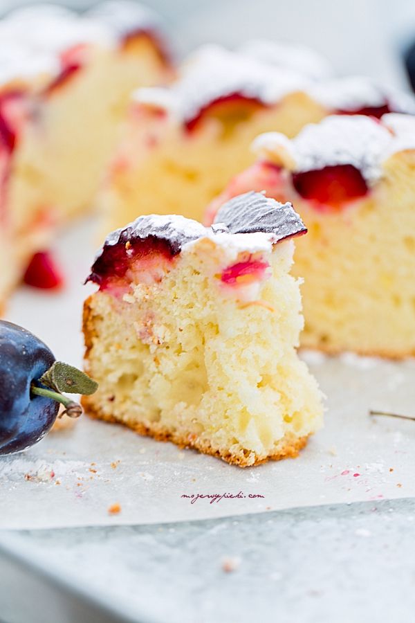 Italian ricotta plum cake