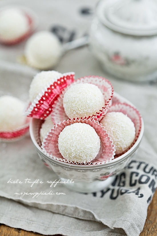 White Raffaello truffles